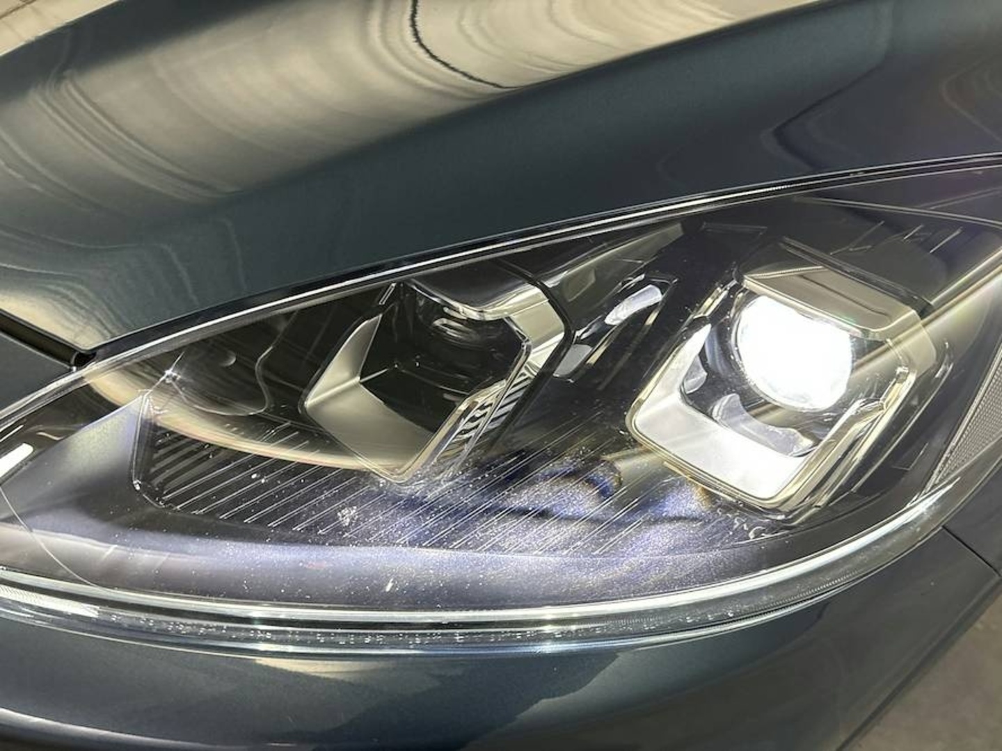 FORD Kuga 2023