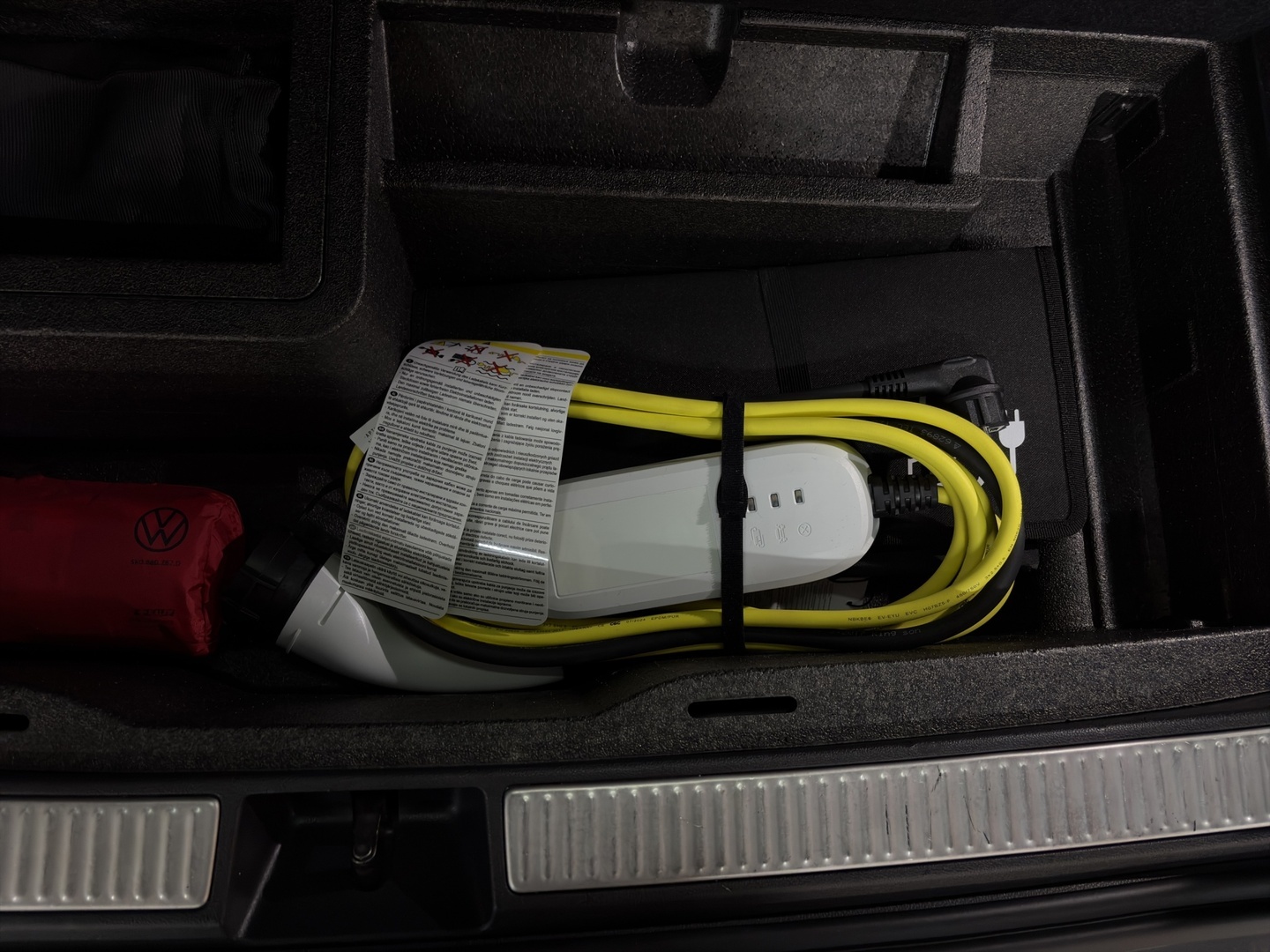 VOLKSWAGEN Passat 31