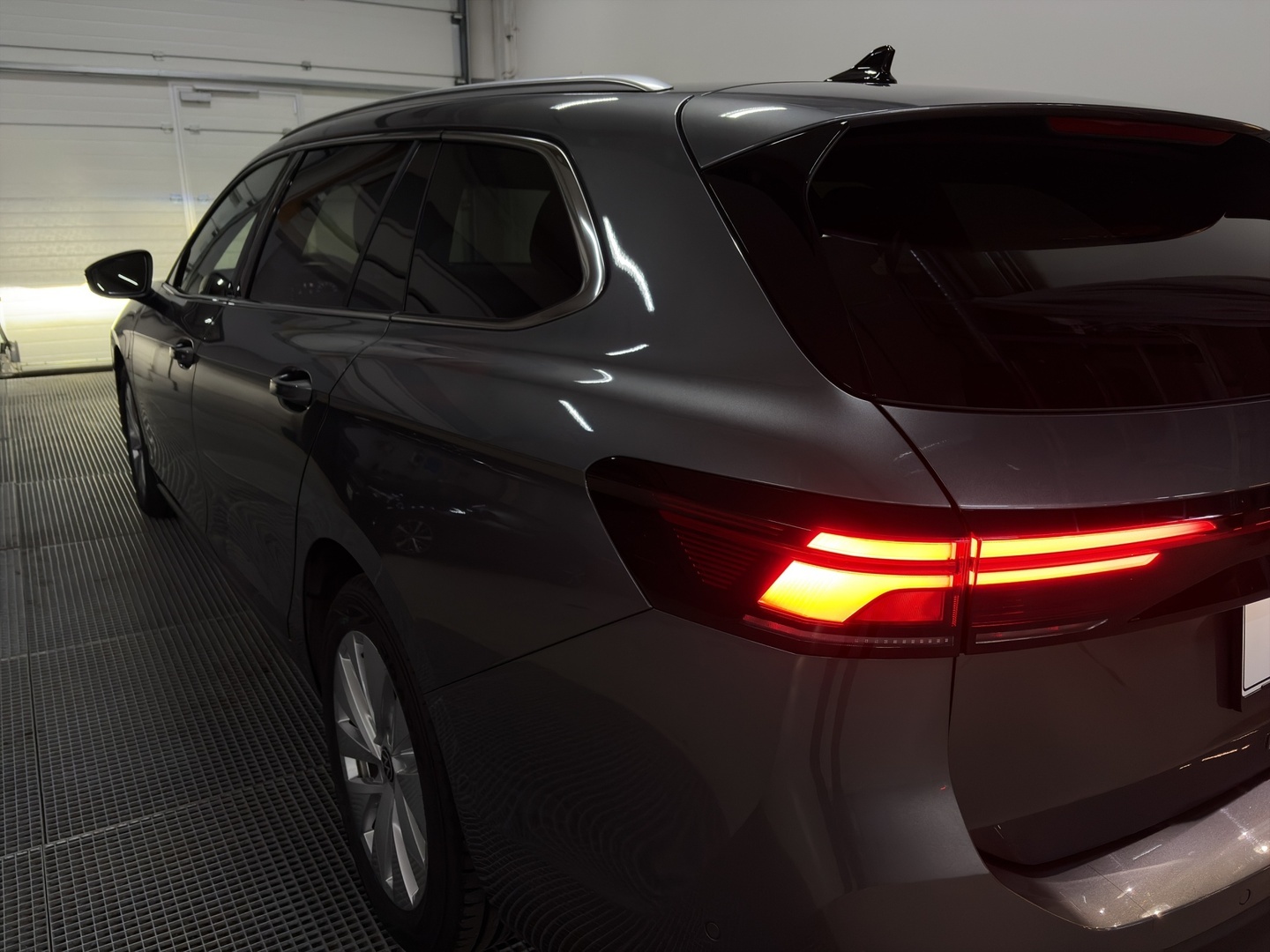 VOLKSWAGEN Passat 4