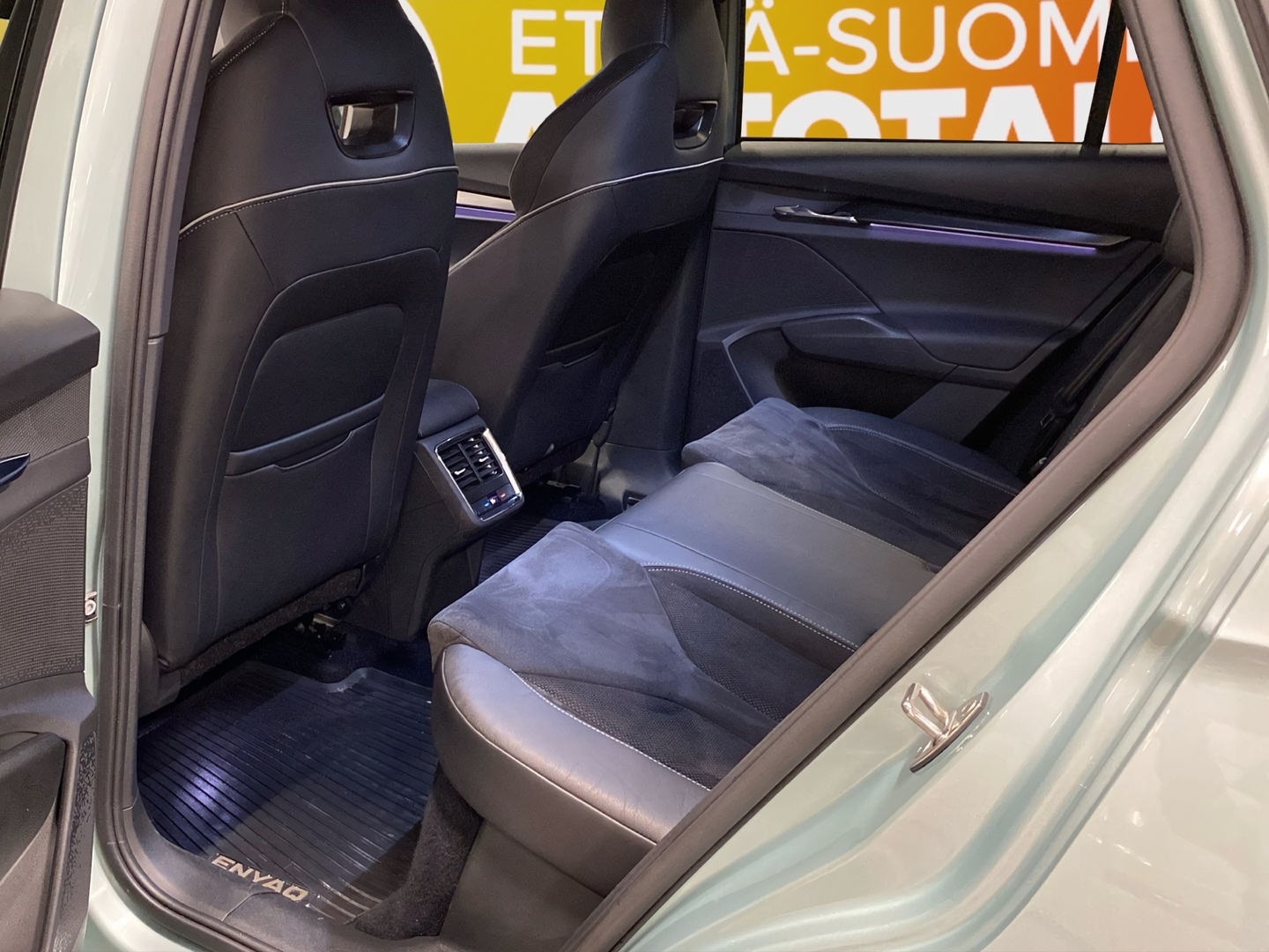 SKODA Enyaq 2023