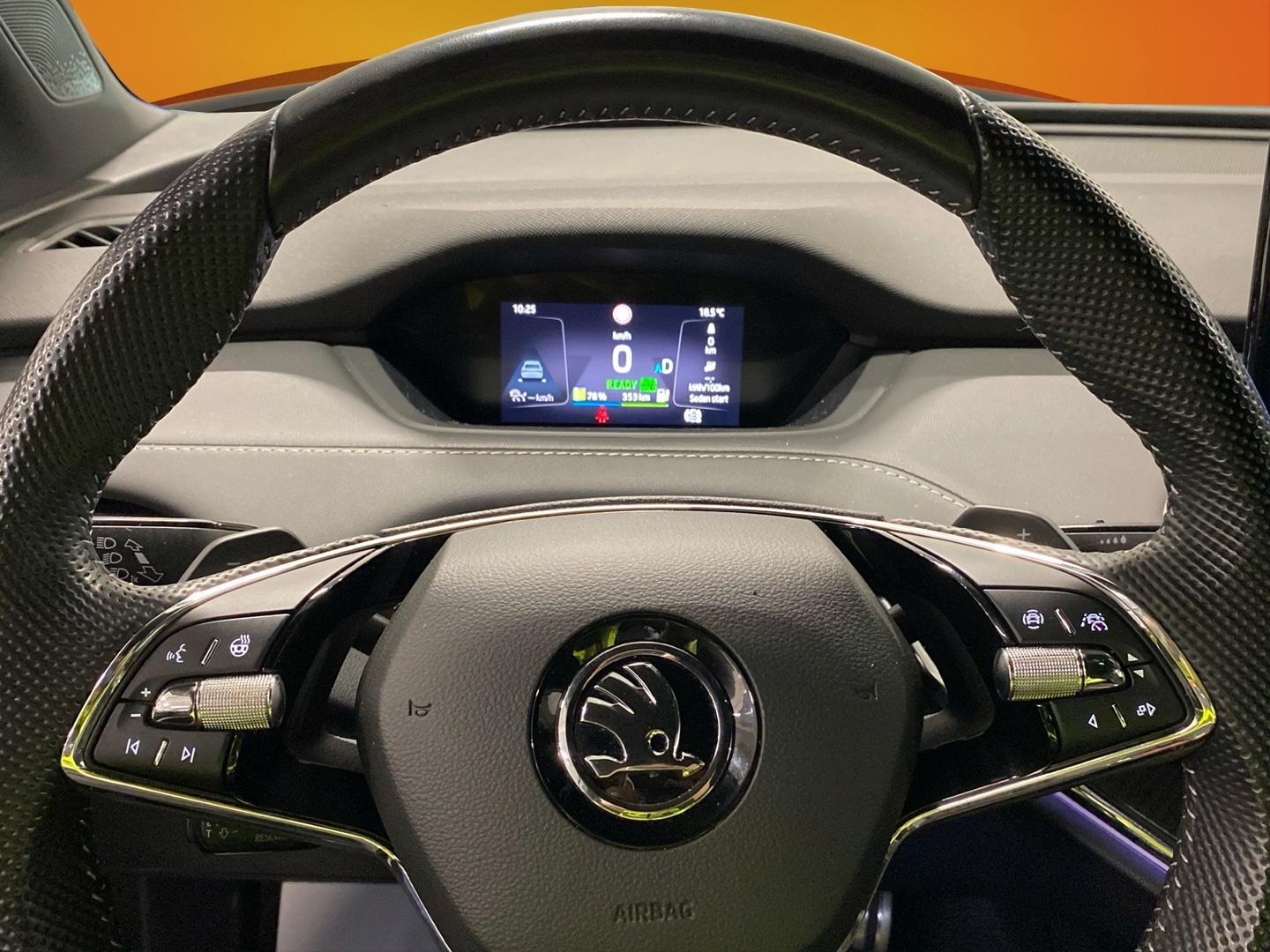 SKODA Enyaq 2023