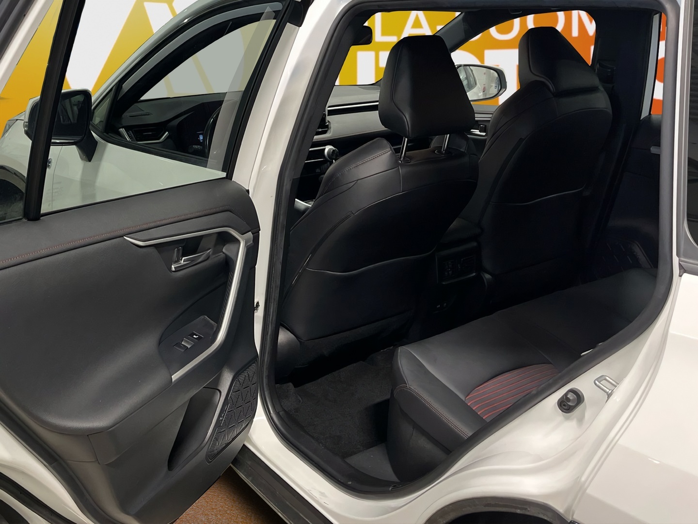 TOYOTA RAV4 Plug-in 2021