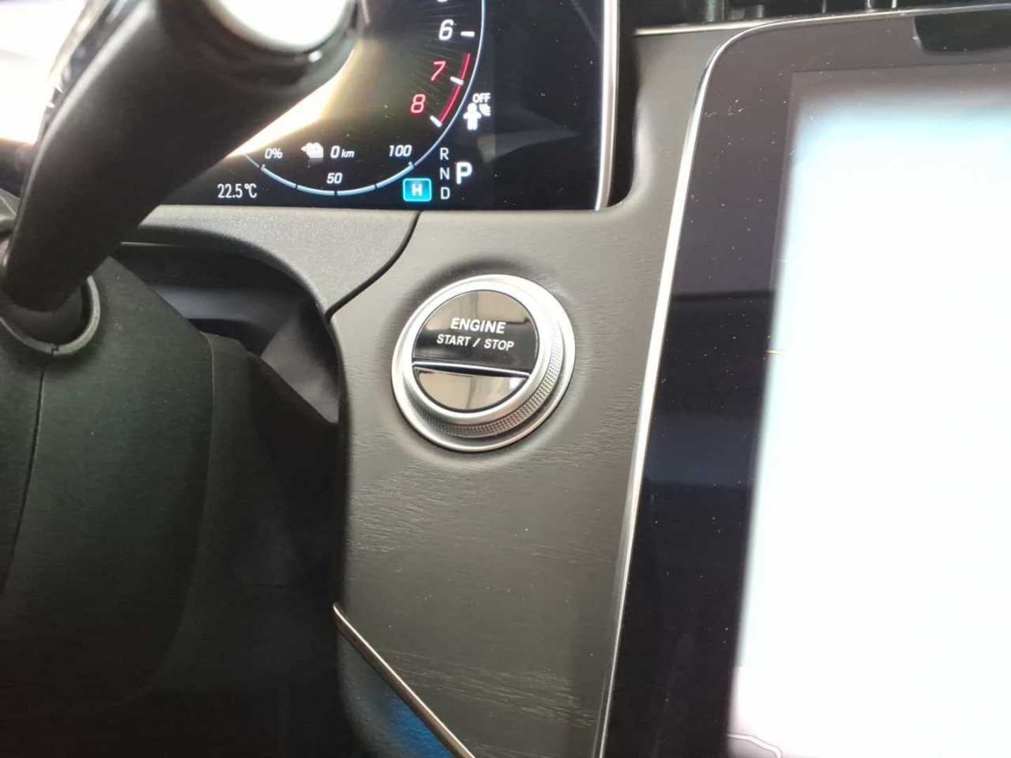 MERCEDES-BENZ E 2024
