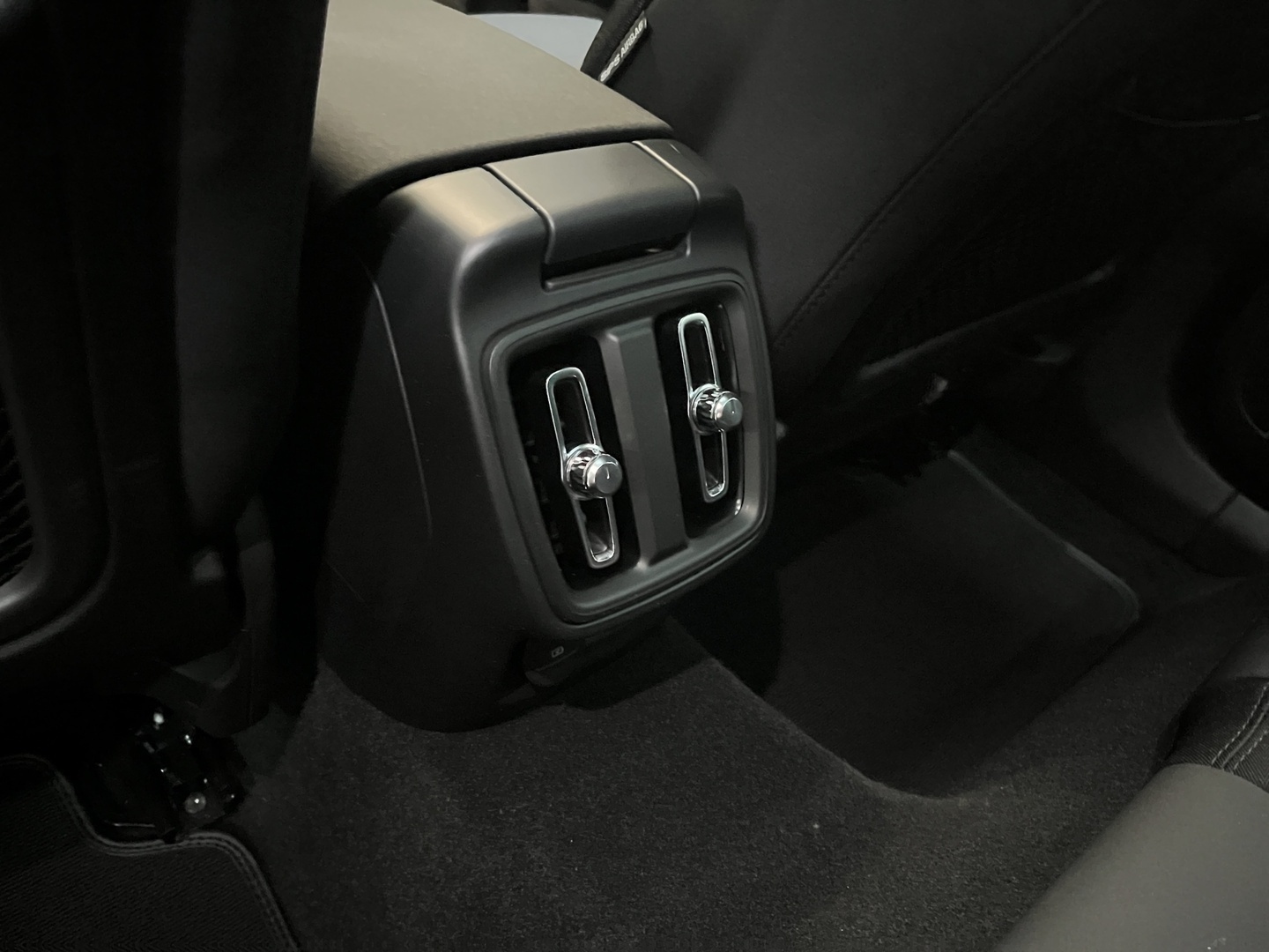 POLESTAR 2 26