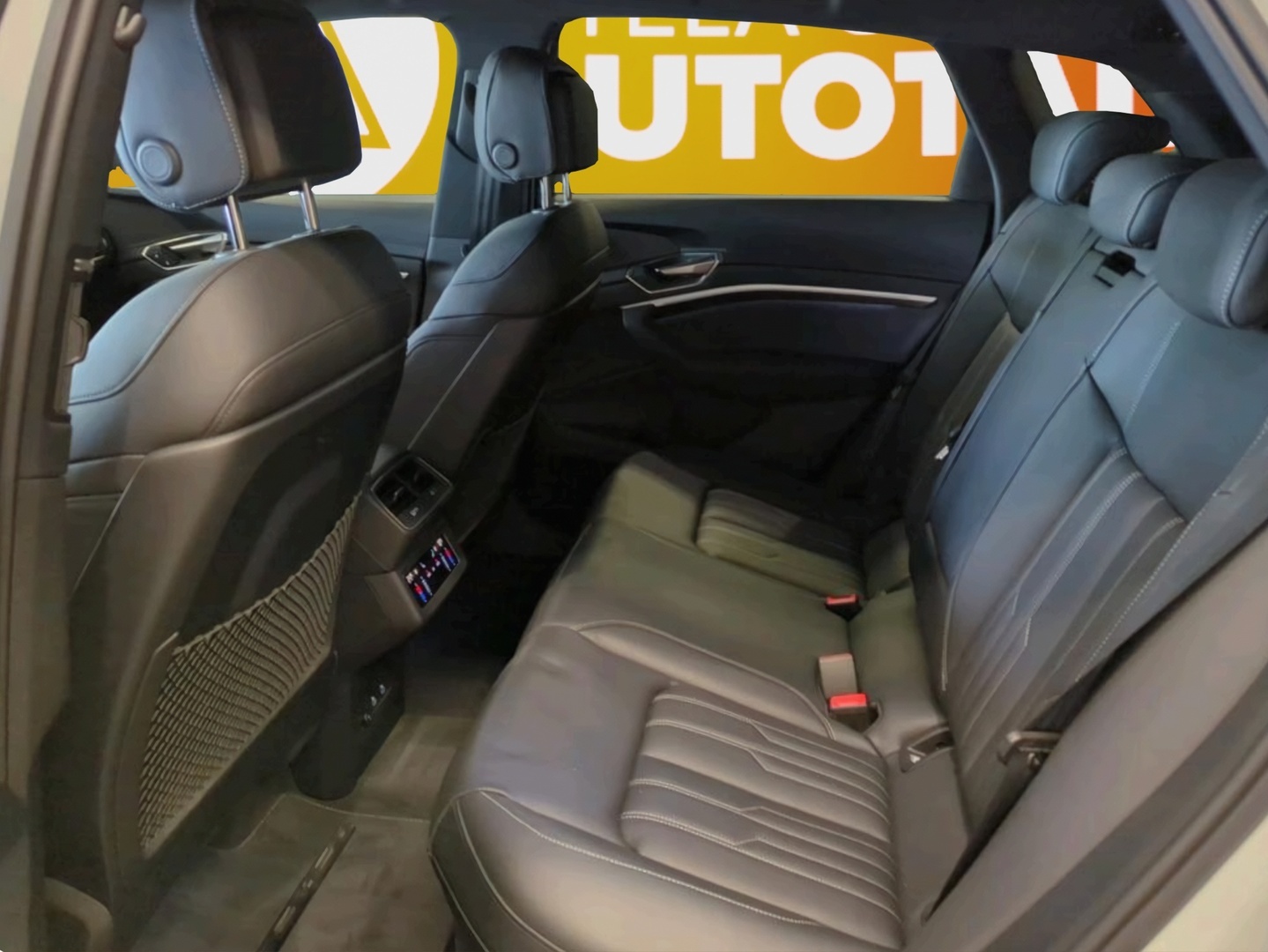 AUDI Q8 e-tron 2024