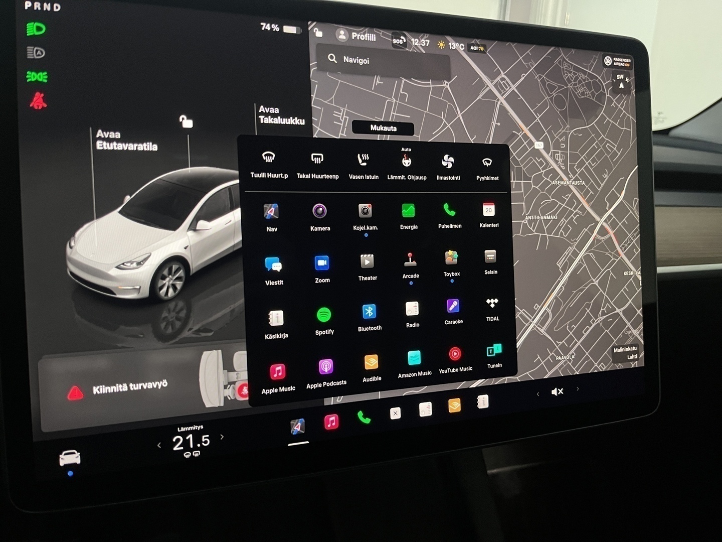 TESLA Model Y 20