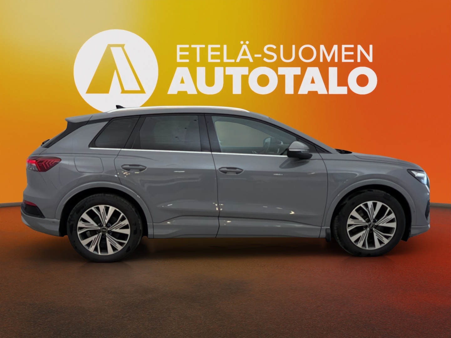 AUDI Q4 e-tron 2023