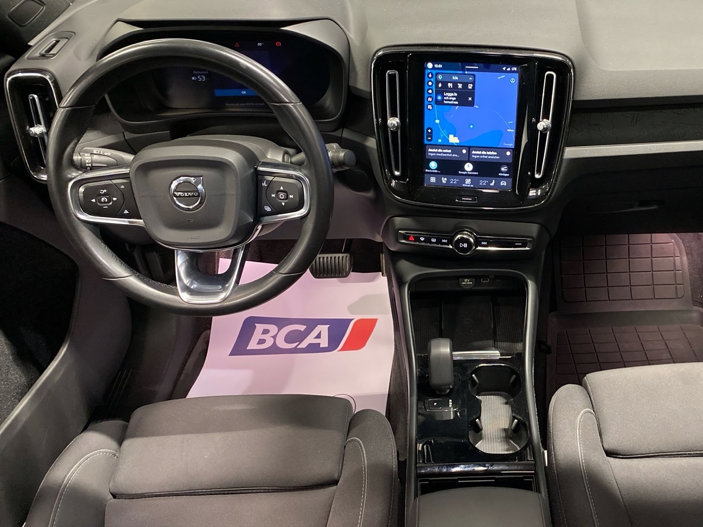 VOLVO C40 2023