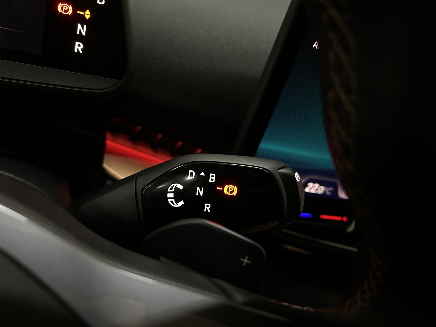 CUPRA Tavascan 11
