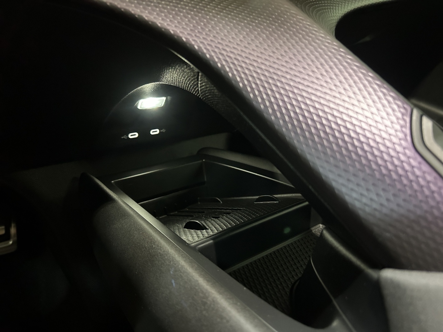 CUPRA Tavascan 19