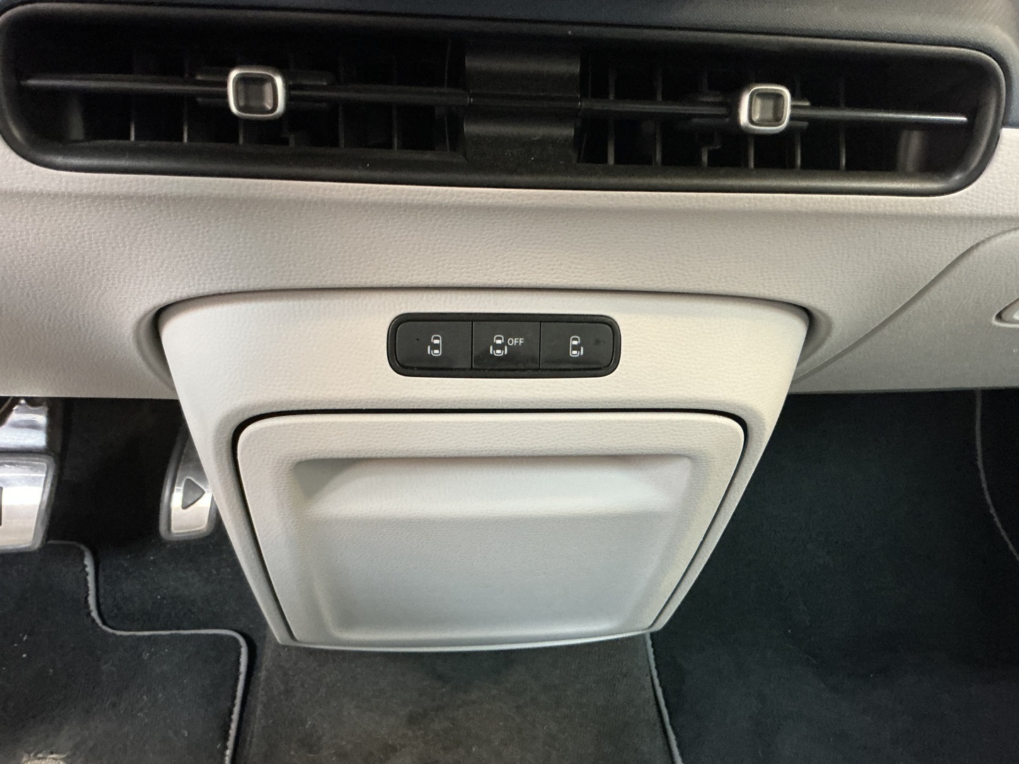 VOLKSWAGEN ID. Buzz 2024