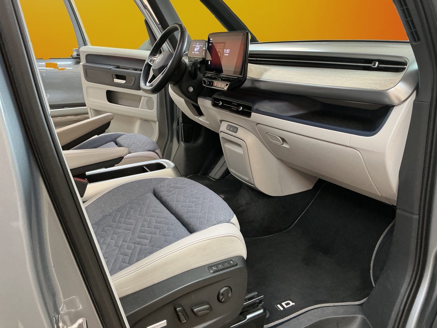 VOLKSWAGEN ID. Buzz 2024