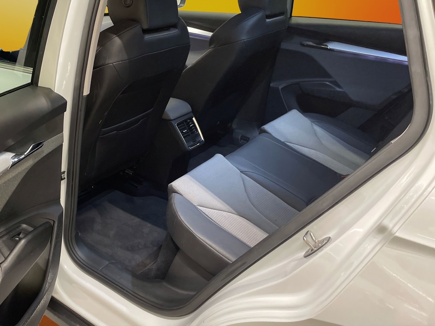 SKODA Enyaq 2023