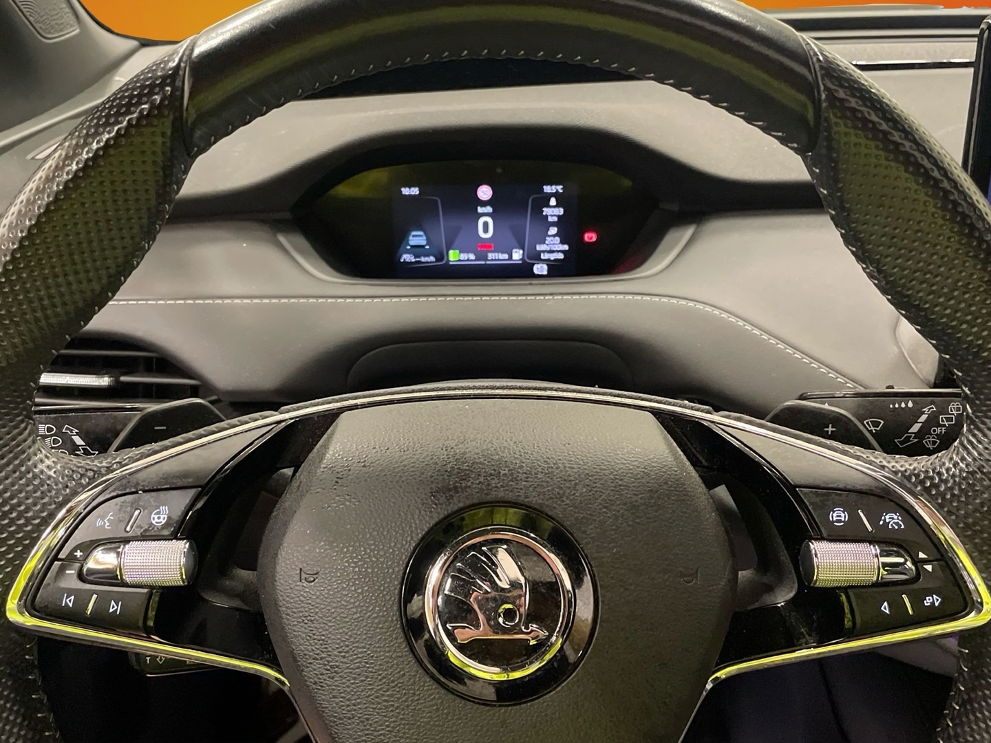 SKODA Enyaq 2023