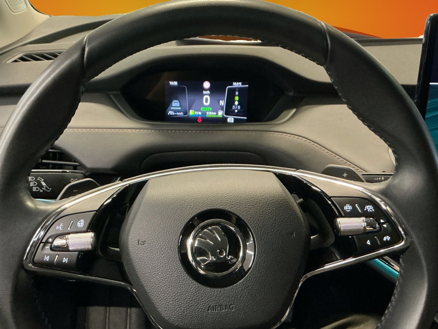 SKODA Enyaq 2023
