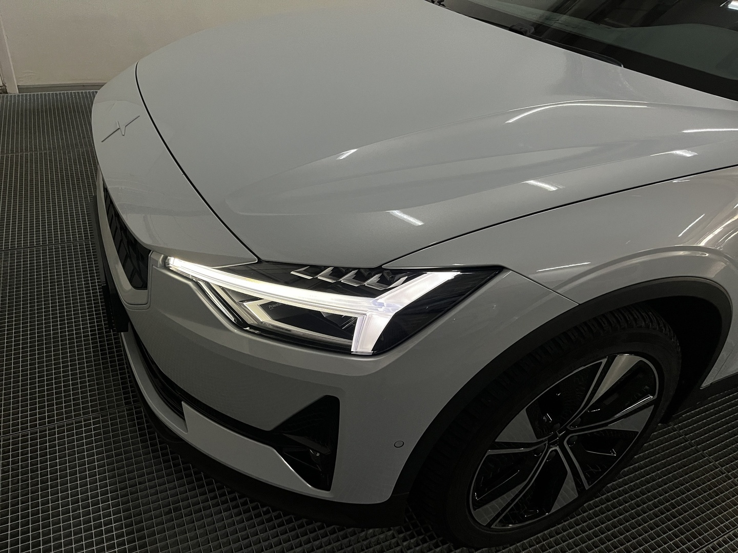 POLESTAR 2 3
