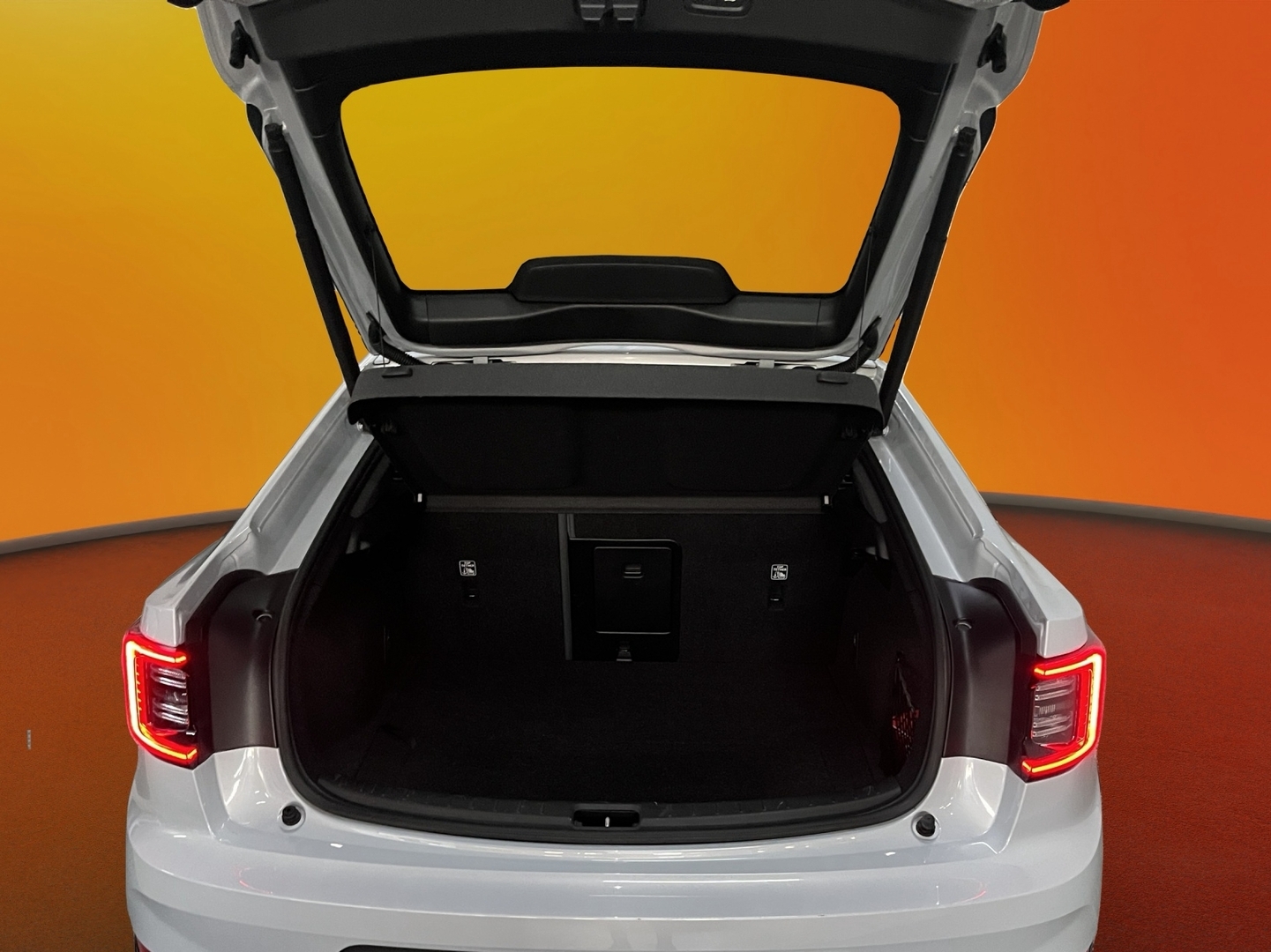 POLESTAR 2 32