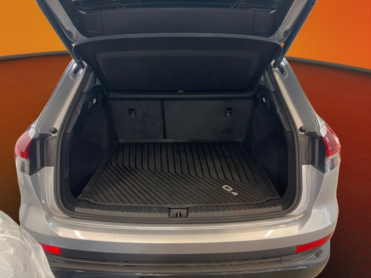 AUDI Q4 e-tron 2023