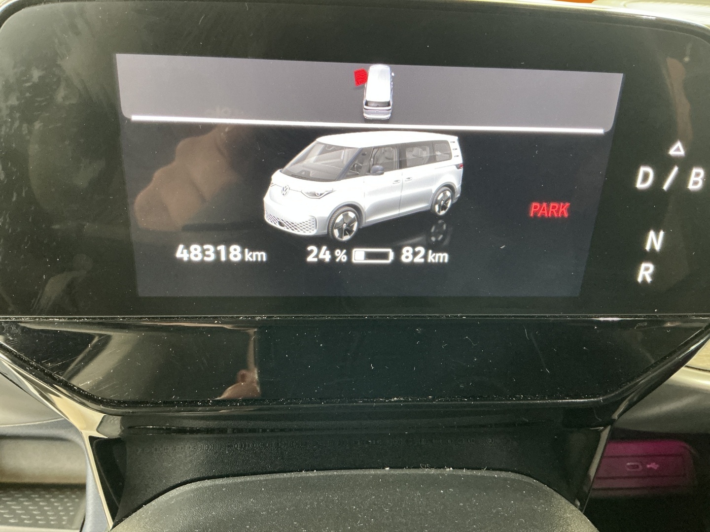VOLKSWAGEN ID. Buzz 10