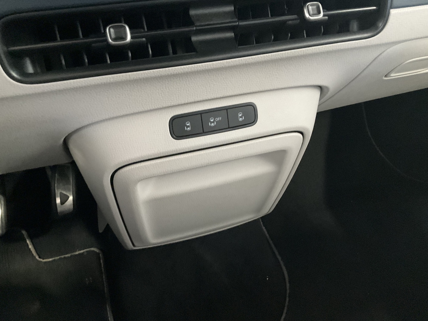 VOLKSWAGEN ID. Buzz 24