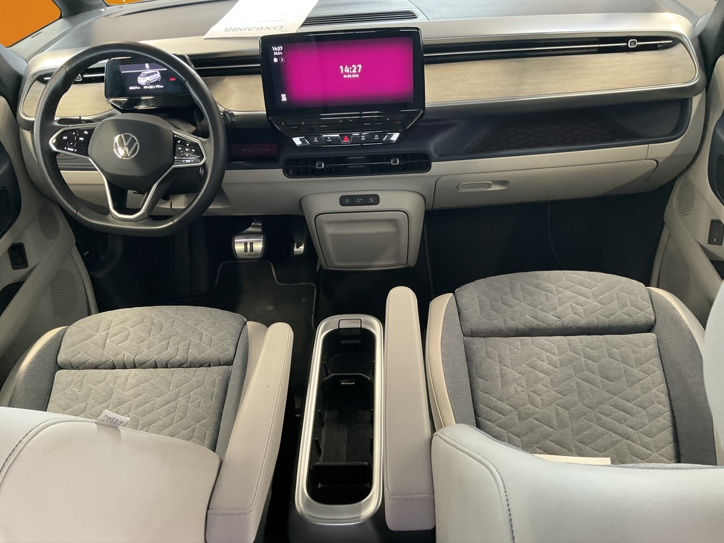 VOLKSWAGEN ID. Buzz 8