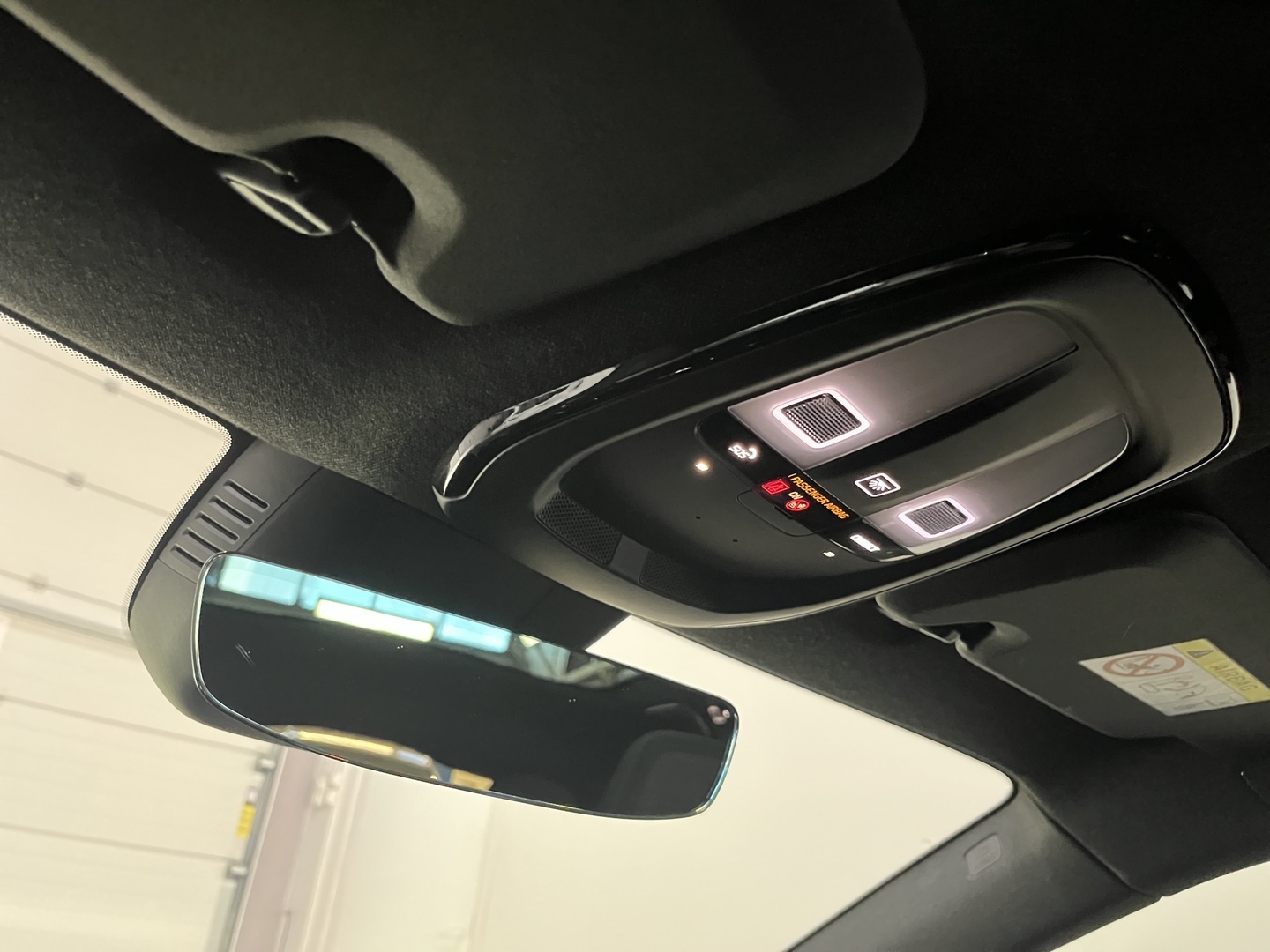 POLESTAR 2 23