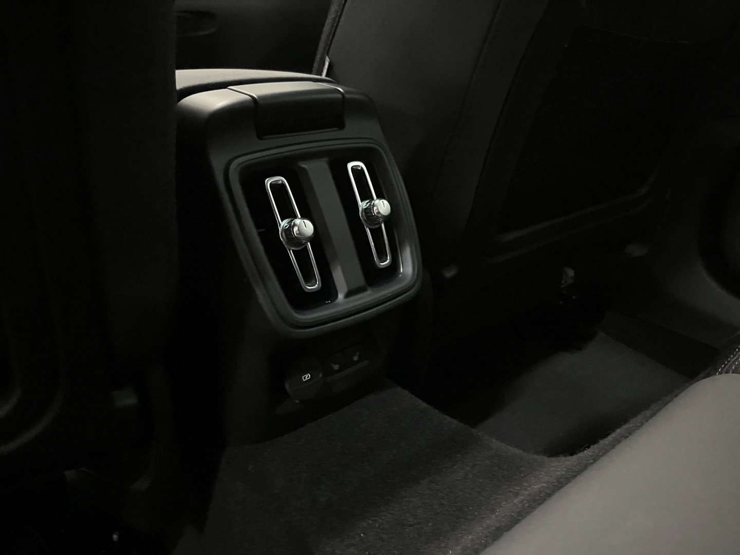 POLESTAR 2 28