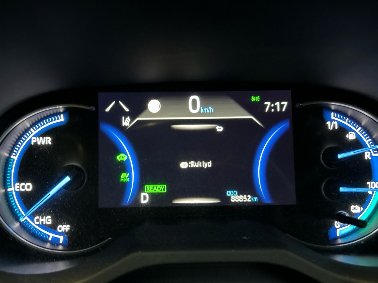 TOYOTA RAV4 Plug-in 10