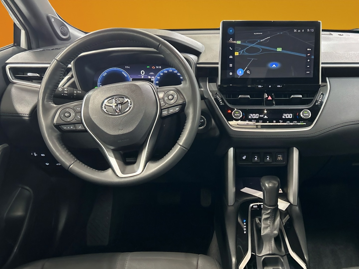 TOYOTA Corolla Cross 8