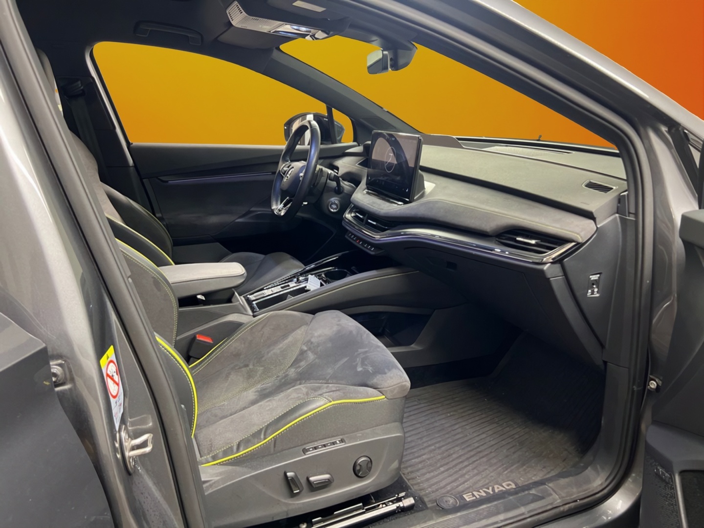 SKODA Enyaq 6