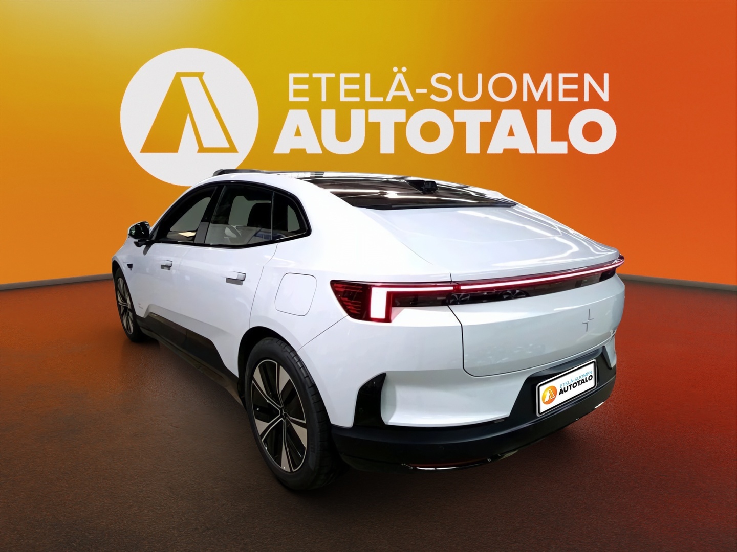 POLESTAR 4 2025