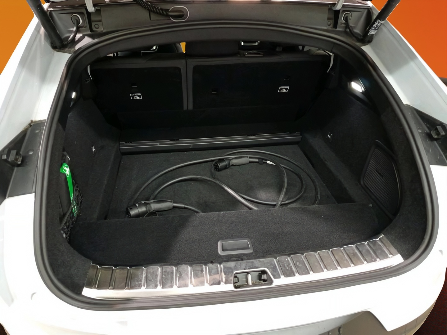 POLESTAR 4 2025