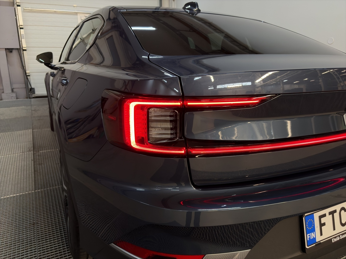 POLESTAR 2 4