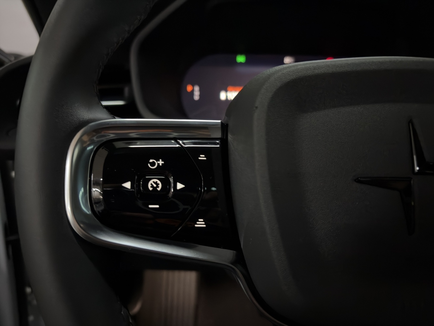 POLESTAR 2 19