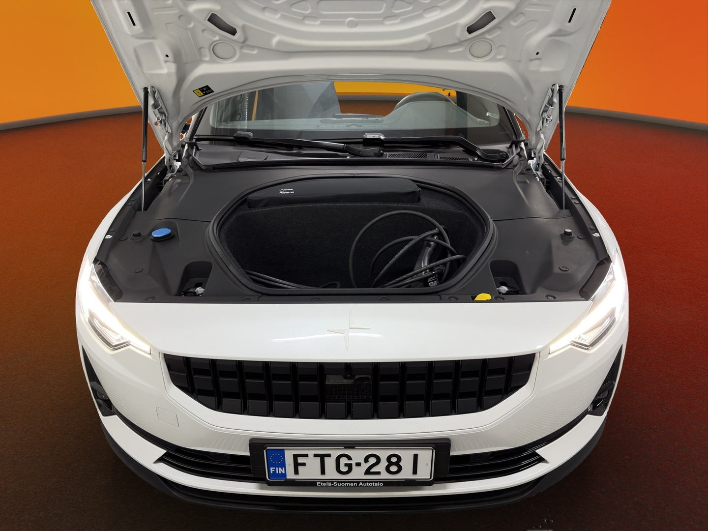 POLESTAR 2 27