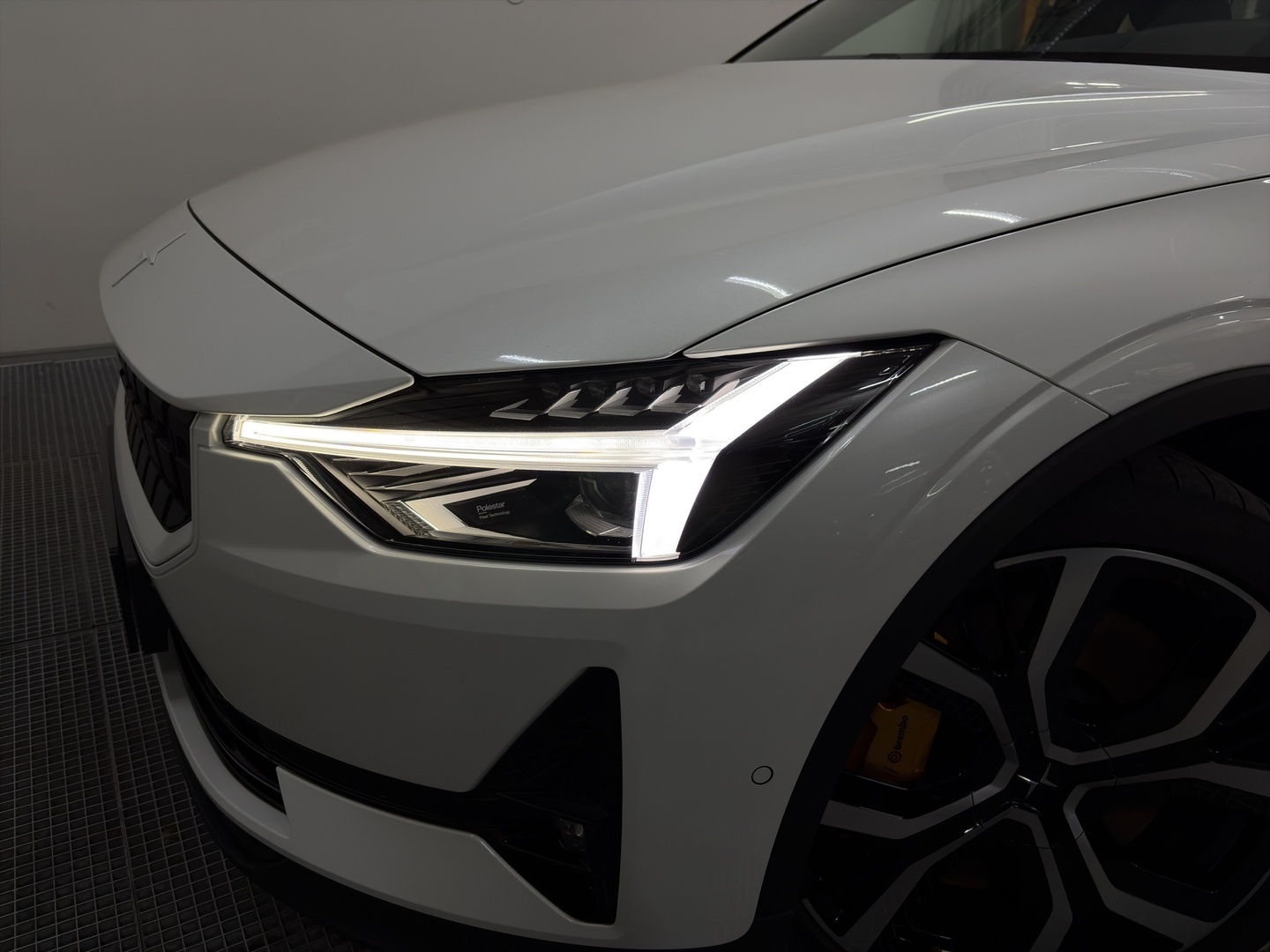 POLESTAR 2 3