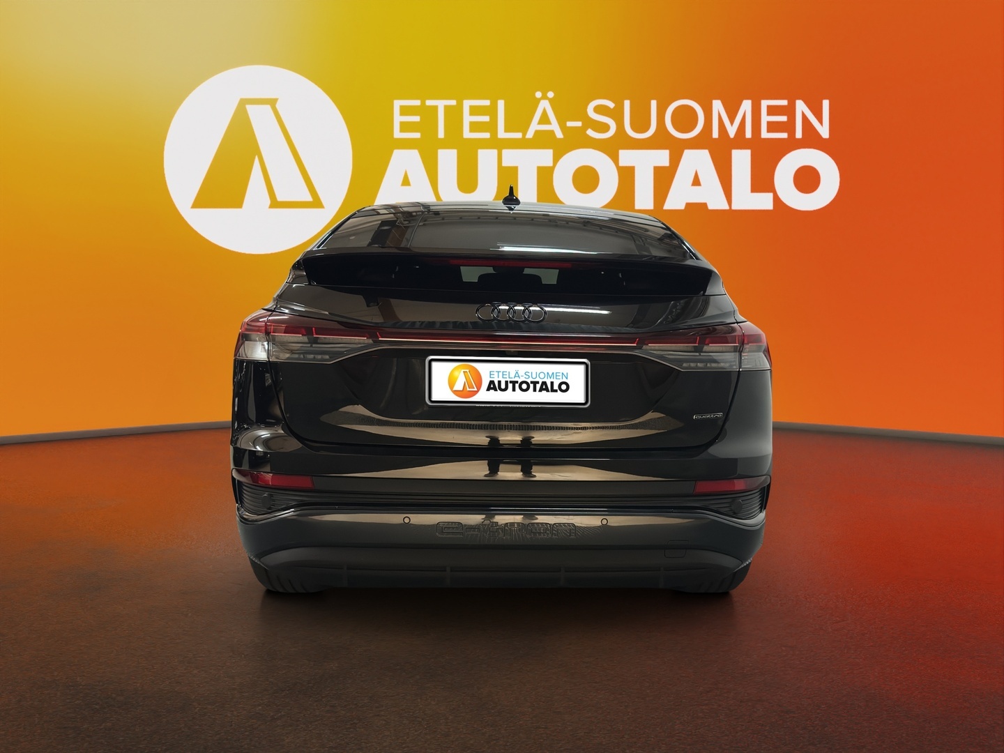 AUDI Q4 e-tron 2023