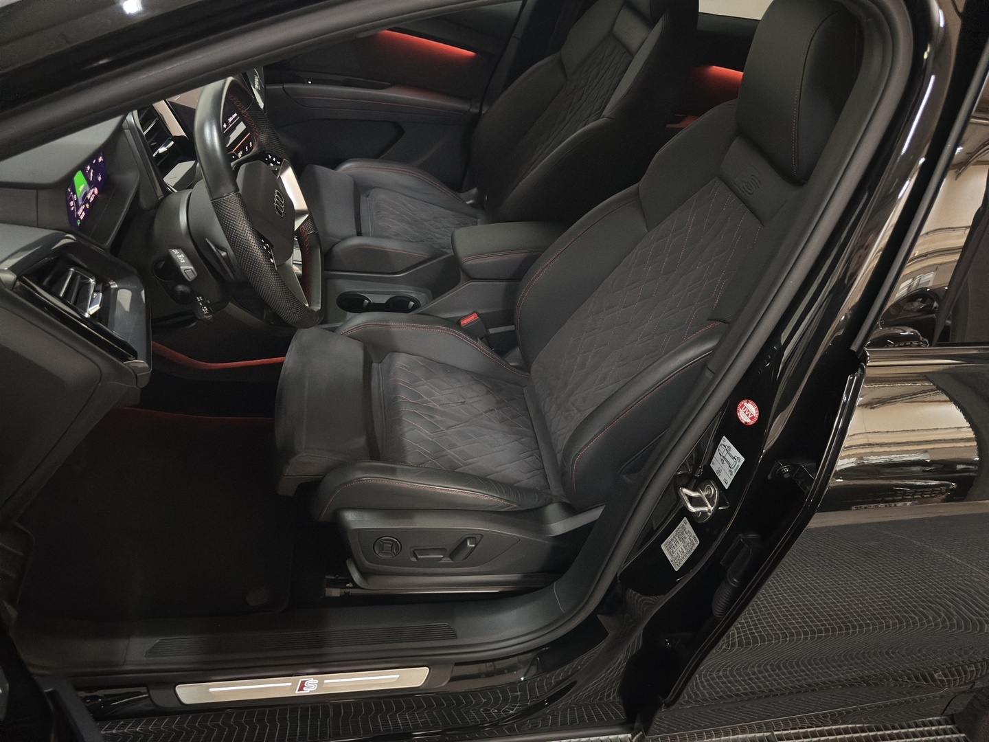 AUDI Q4 e-tron 2023
