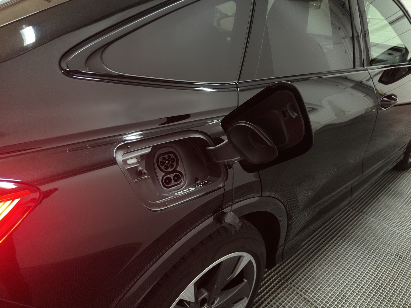 AUDI Q4 e-tron 2023
