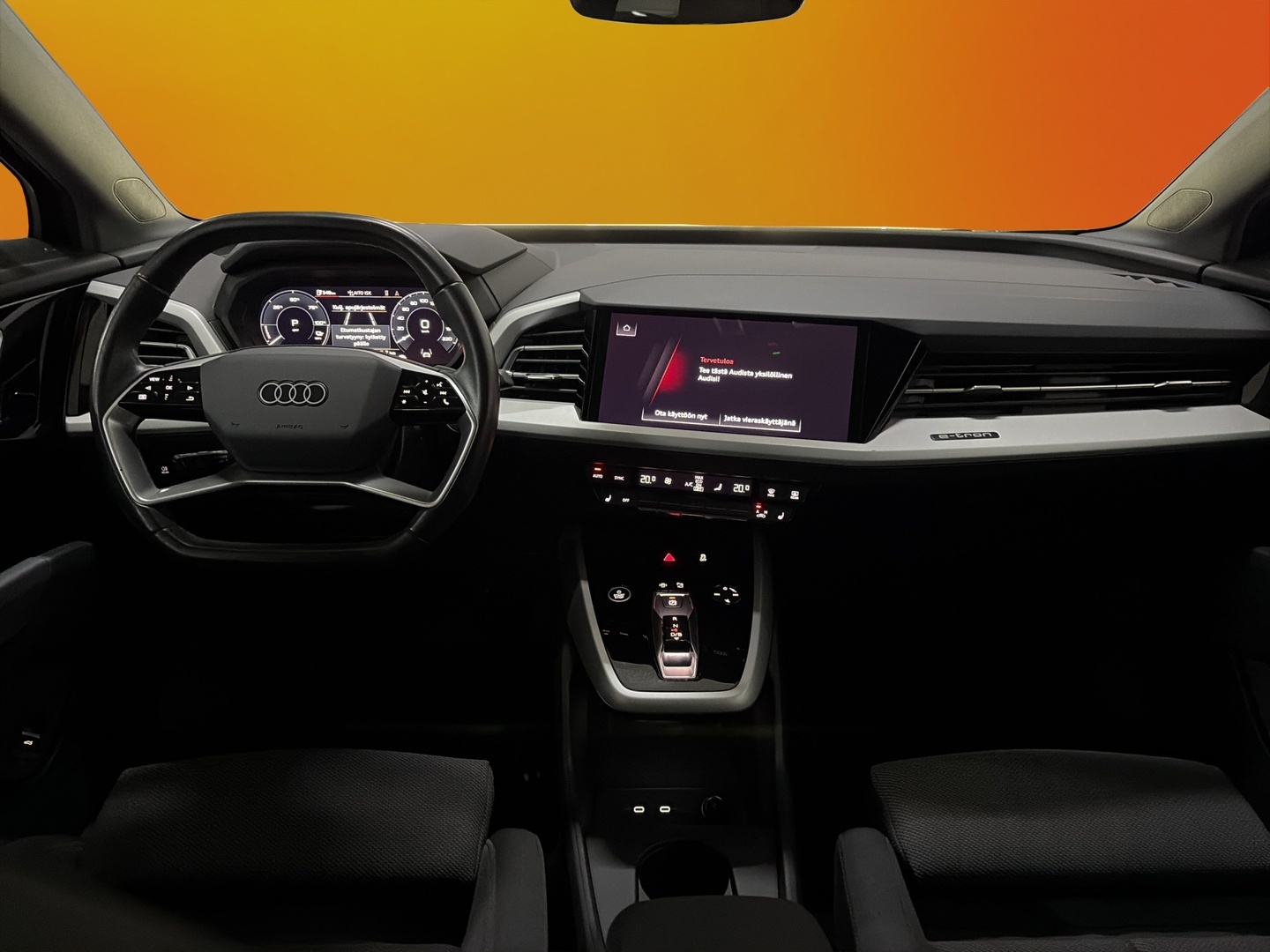 AUDI Q4 e-tron 2023