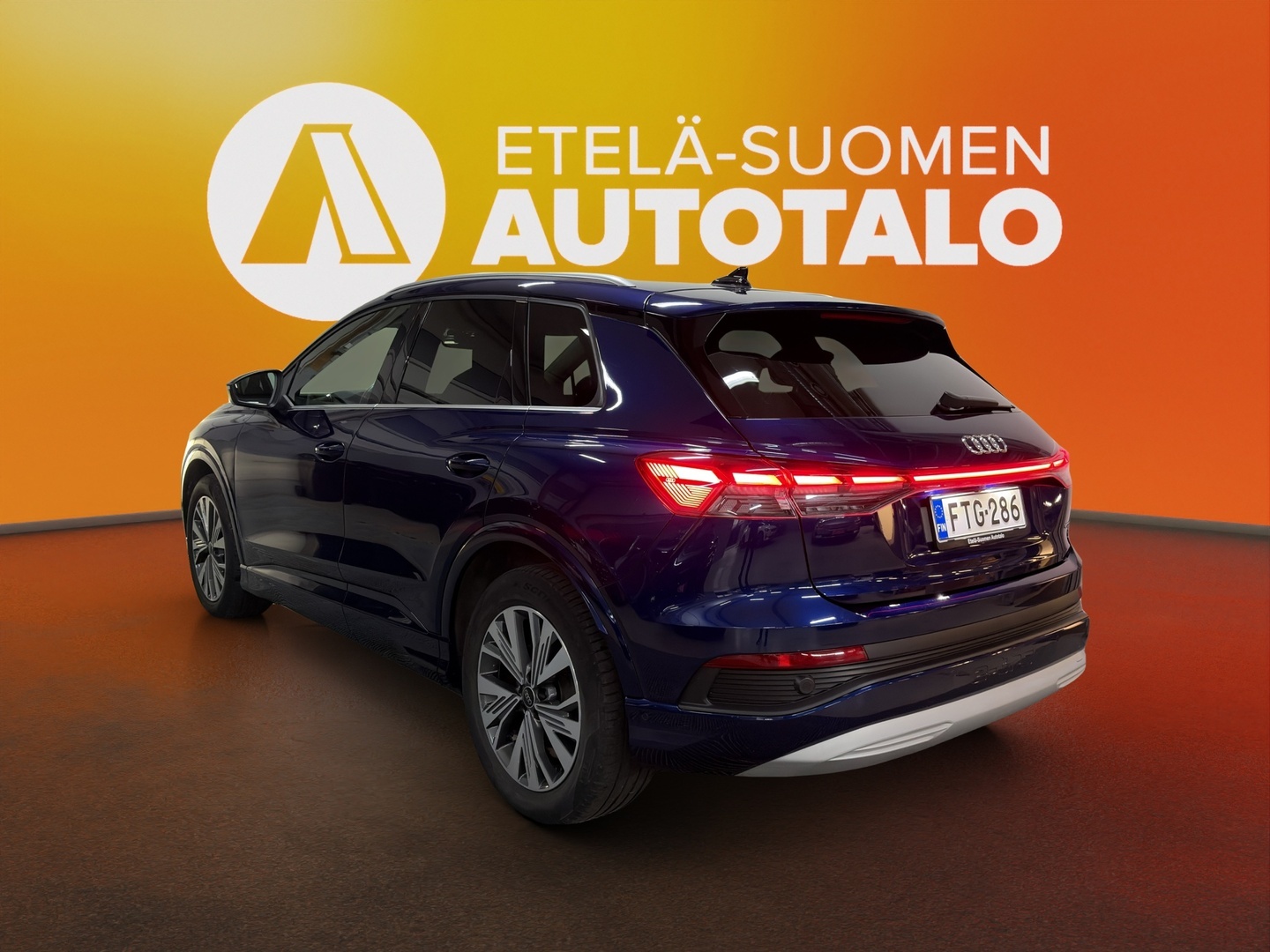 AUDI Q4 e-tron 2023