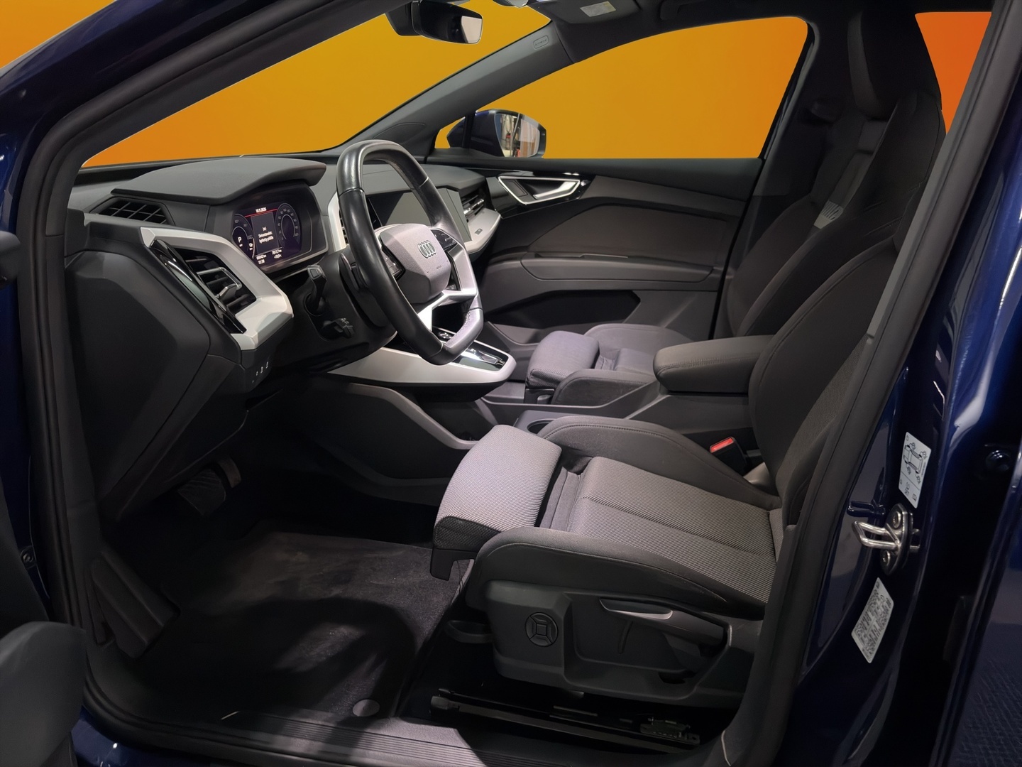 AUDI Q4 e-tron 2023