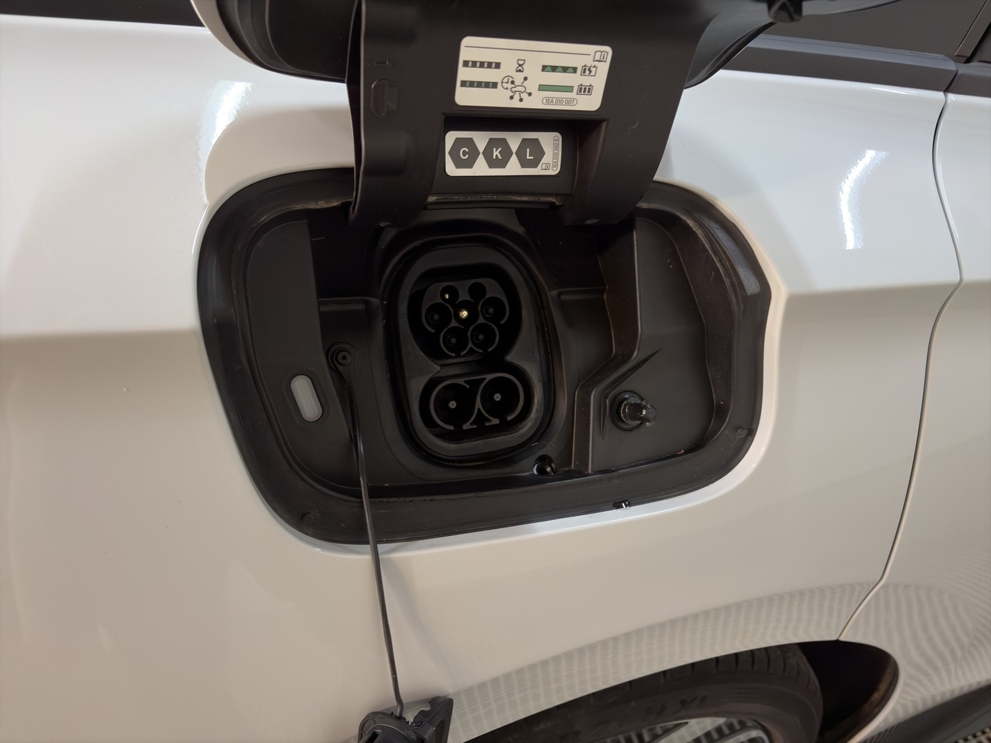 VOLKSWAGEN ID.7 33