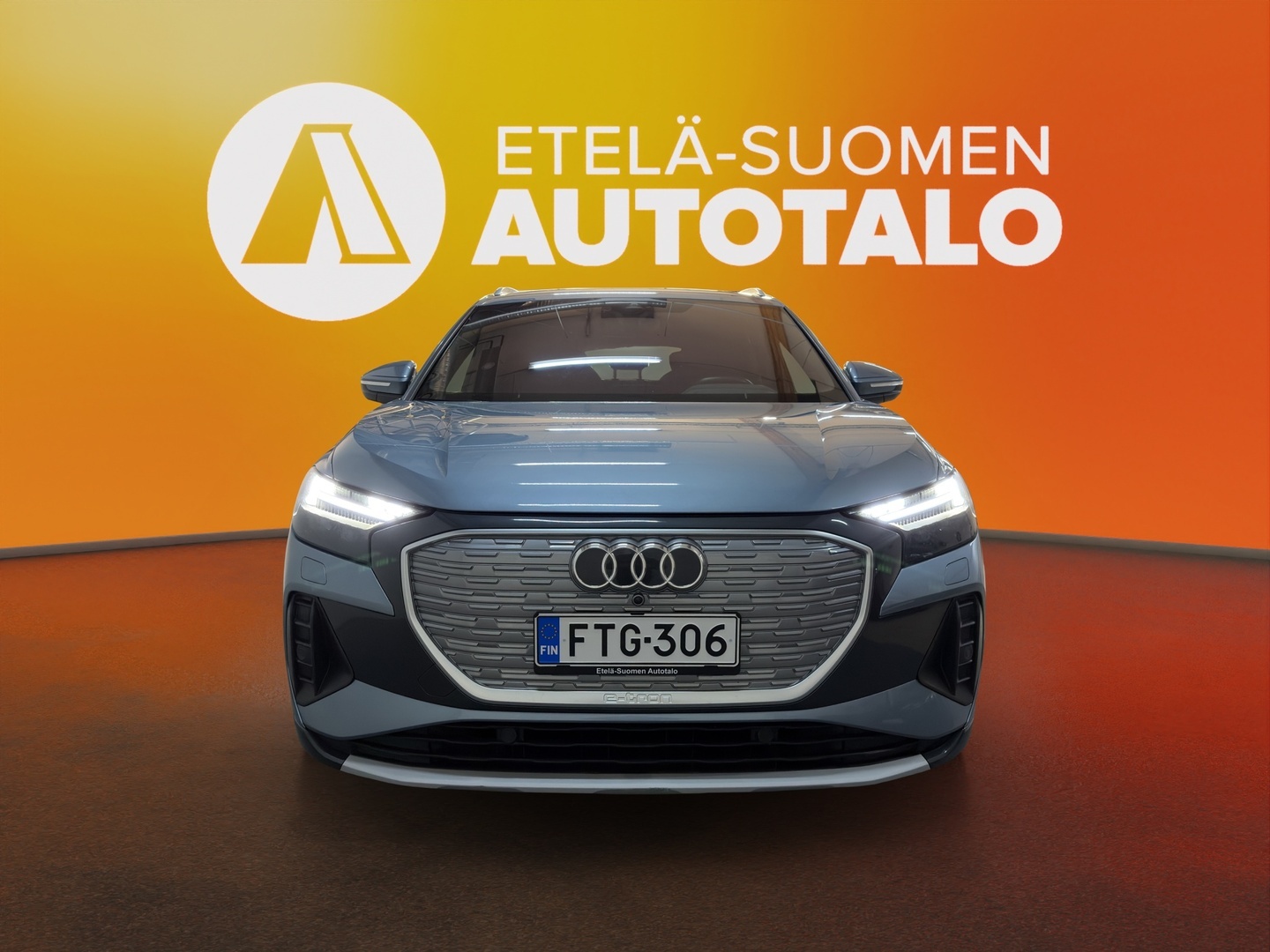 AUDI Q4 e-tron 2022