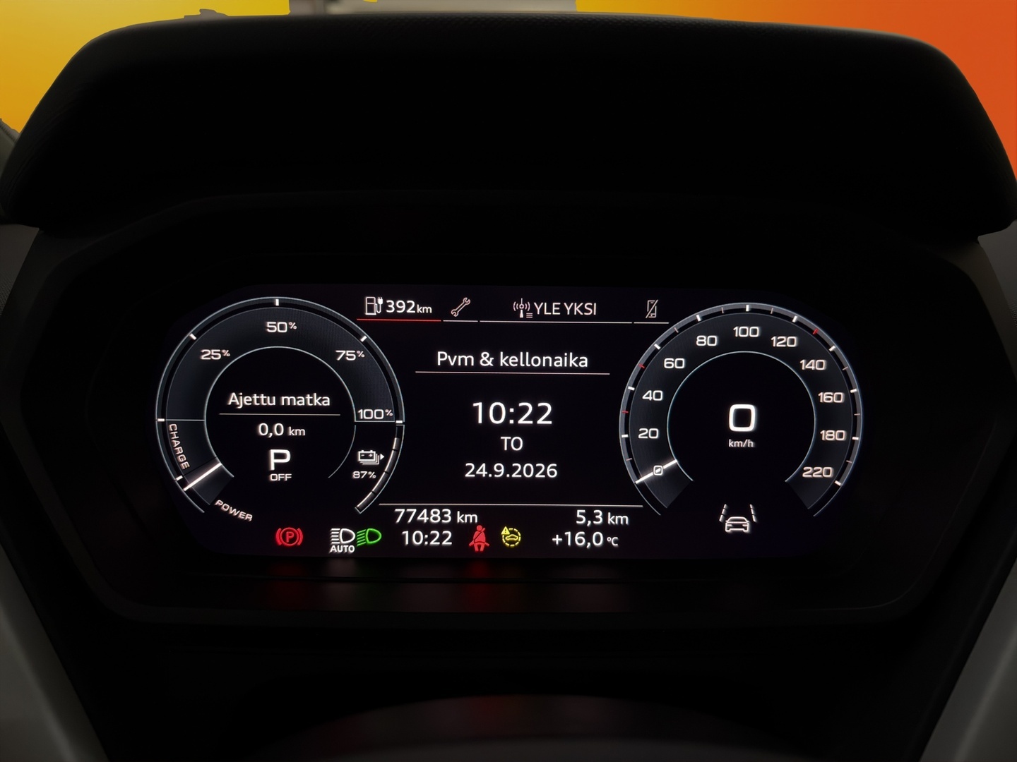 AUDI Q4 e-tron 2022