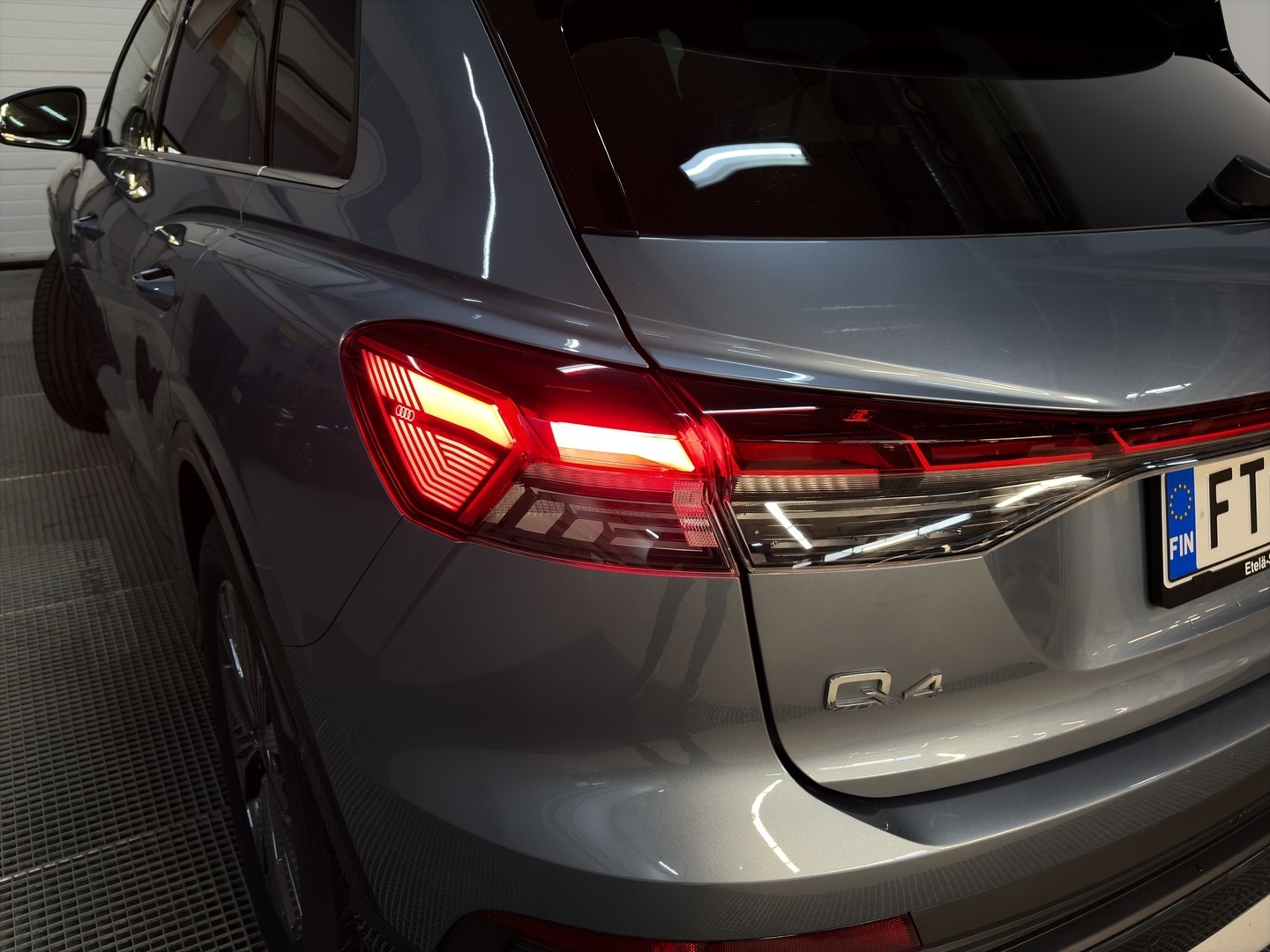 AUDI Q4 e-tron 2022