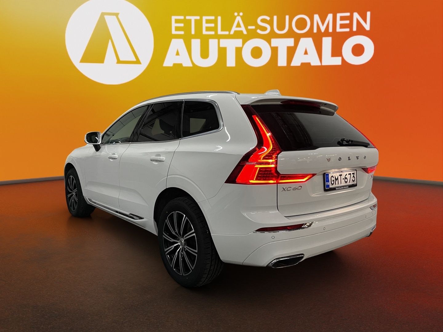 VOLVO XC60 2018