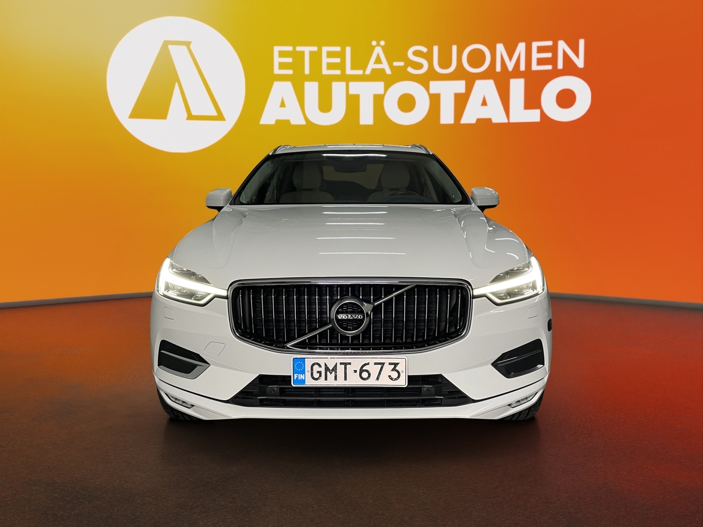 VOLVO XC60 2018
