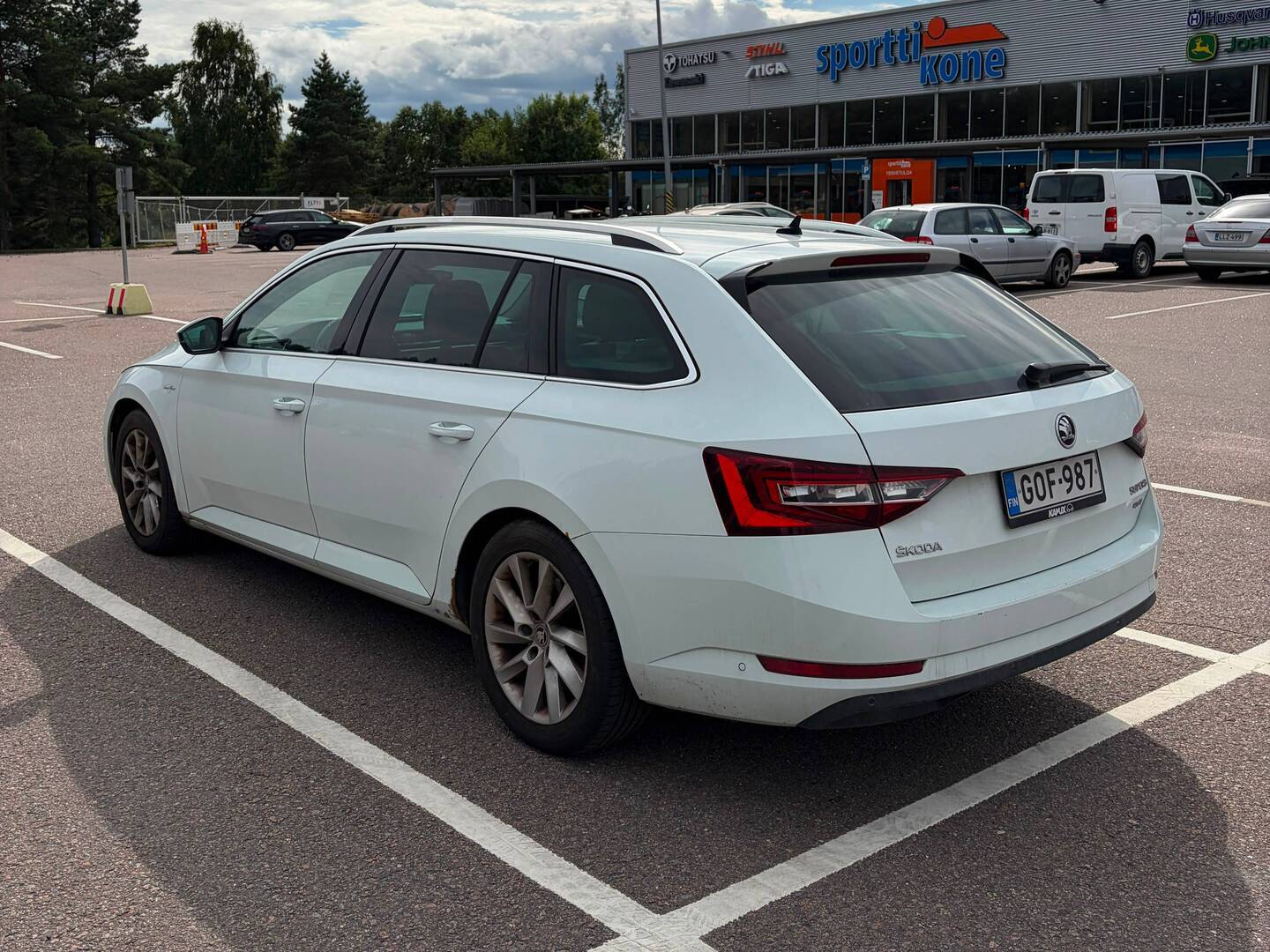 SKODA Superb 2016