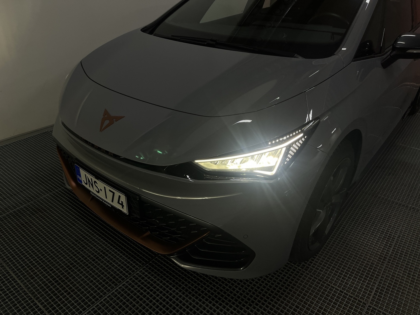 CUPRA Born 2023